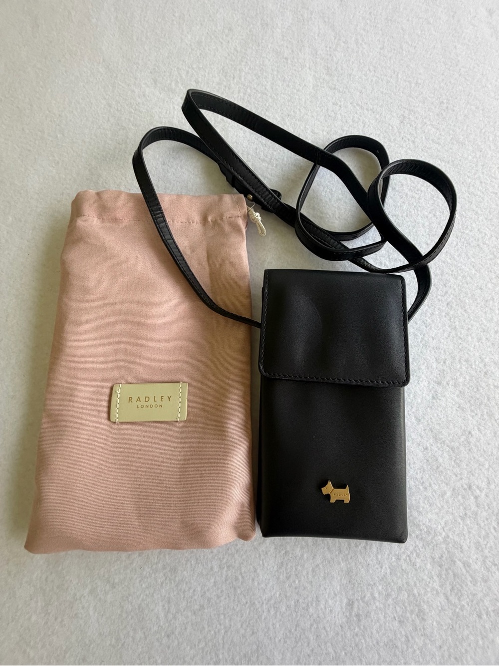 RADLEY LONDON Black Leather Crossbody Phone Pouch with Gold Dog Accent